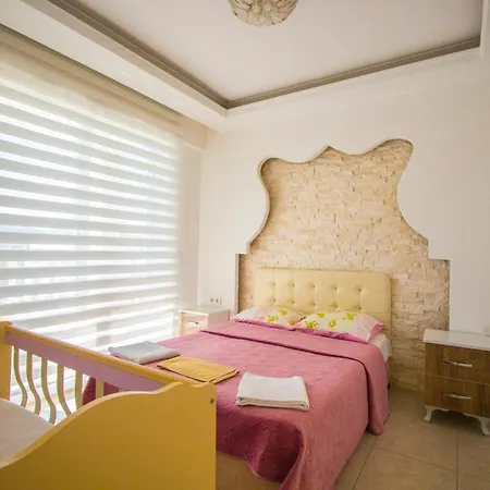 Hisarpark B Villa, Oezel Havuzlu, * フェティエ